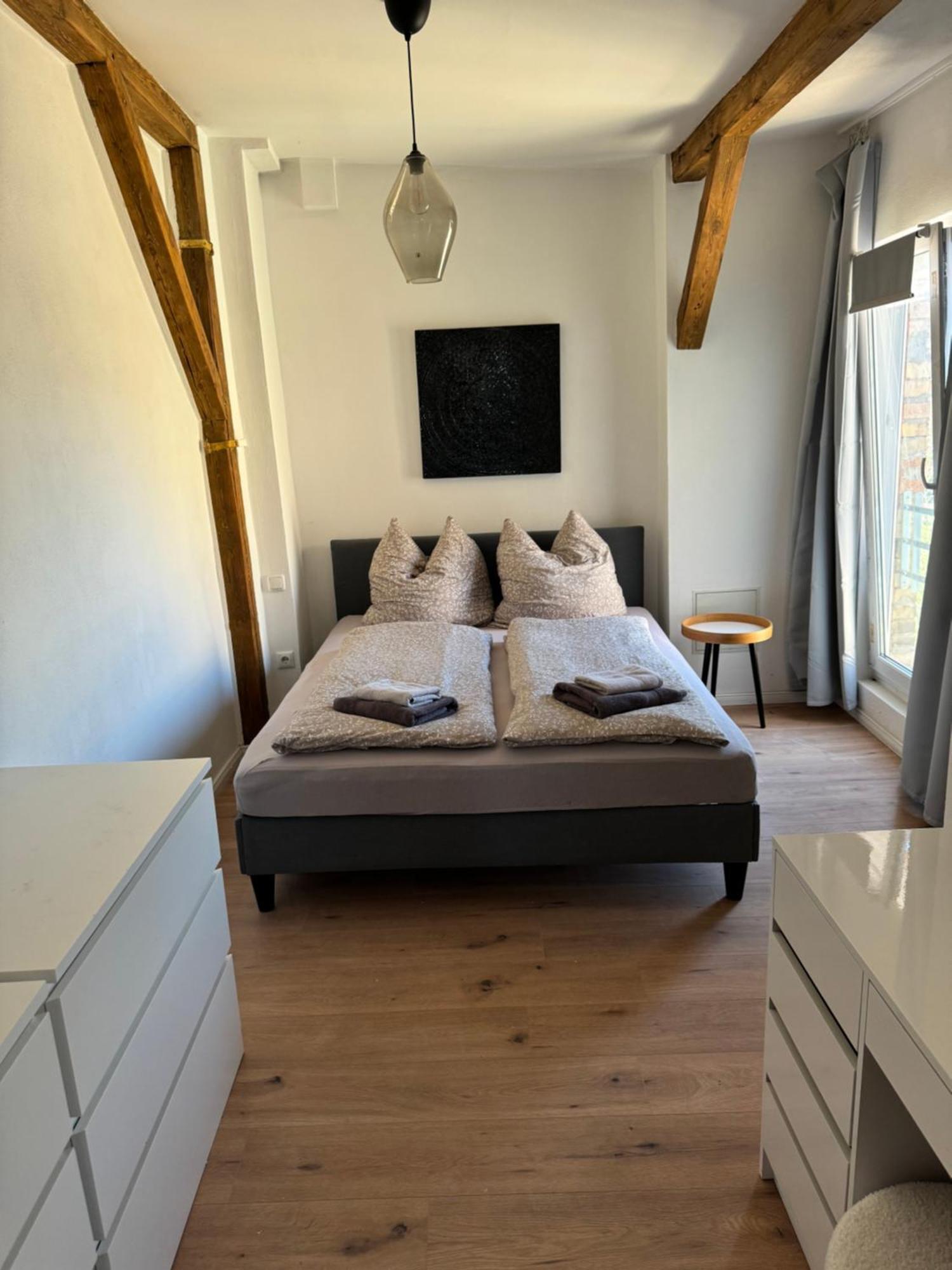 Appartement "Nina"Im Dachgeschoss, Inklusive Parkplatz Halle  Kültér fotó