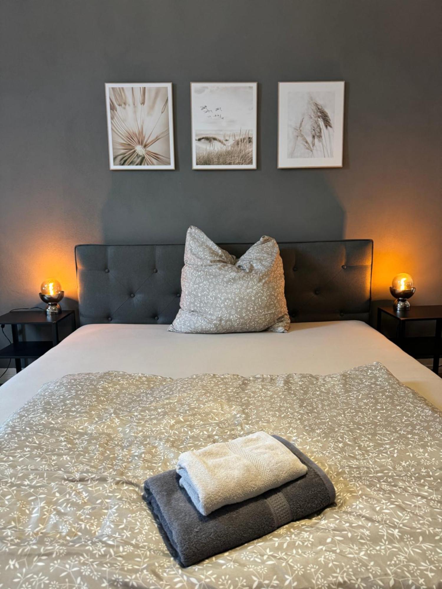 Appartement "Nina"Im Dachgeschoss, Inklusive Parkplatz Halle  Kültér fotó